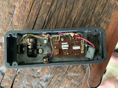 9v battery pedal adapter PowerPlay Vintage Guitar Pedal 9V Battery Adapter (1970s Crybaby and V – SmallAxeMusic.com